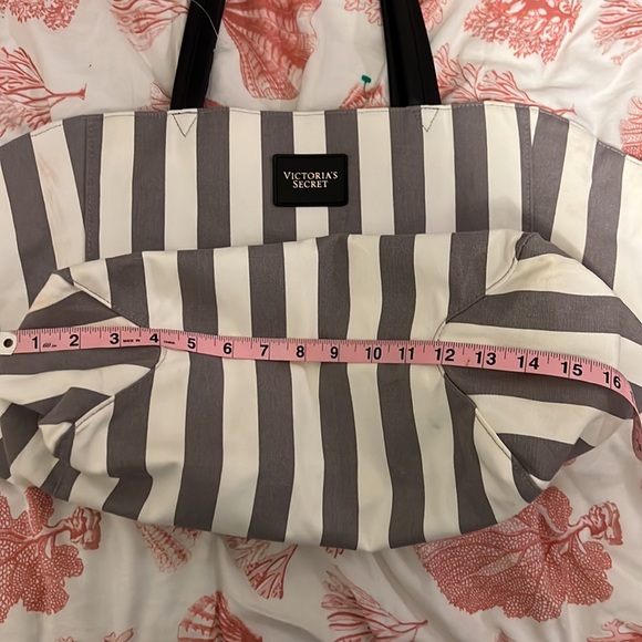 Deleting!!! Victorias Secret Tote - Picture 8 of 9